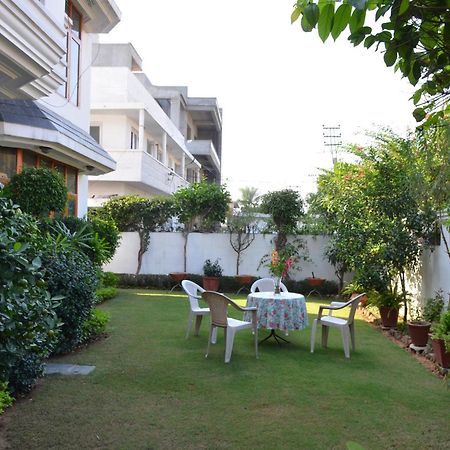 Sandy'S Homestay Jammu Eksteriør billede