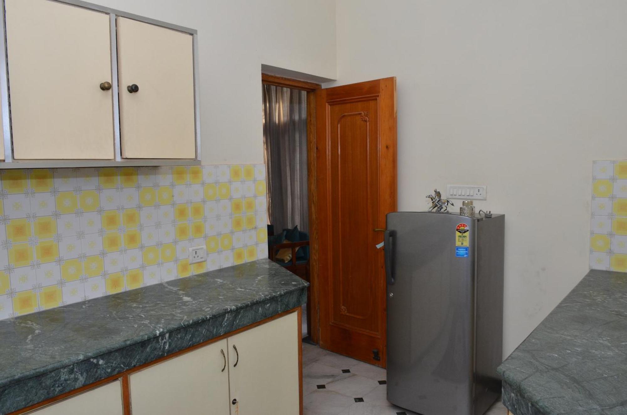 Sandy'S Homestay Jammu Eksteriør billede