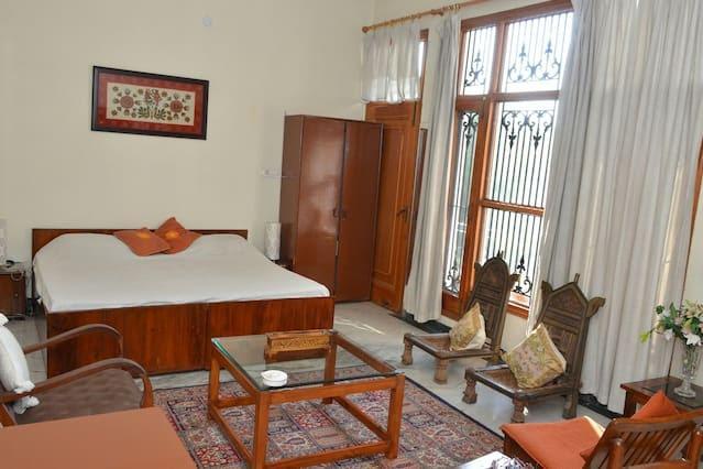 Sandy'S Homestay Jammu Eksteriør billede