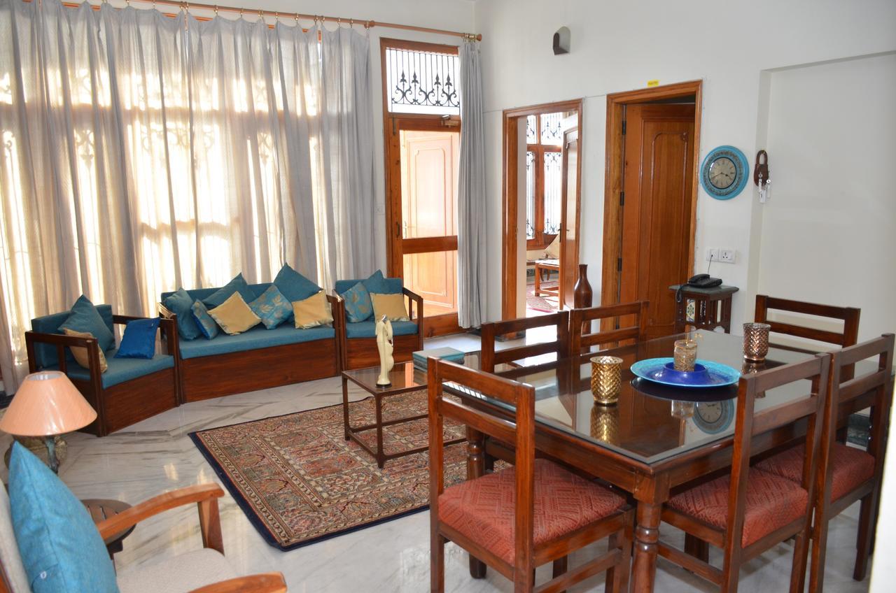 Sandy'S Homestay Jammu Eksteriør billede