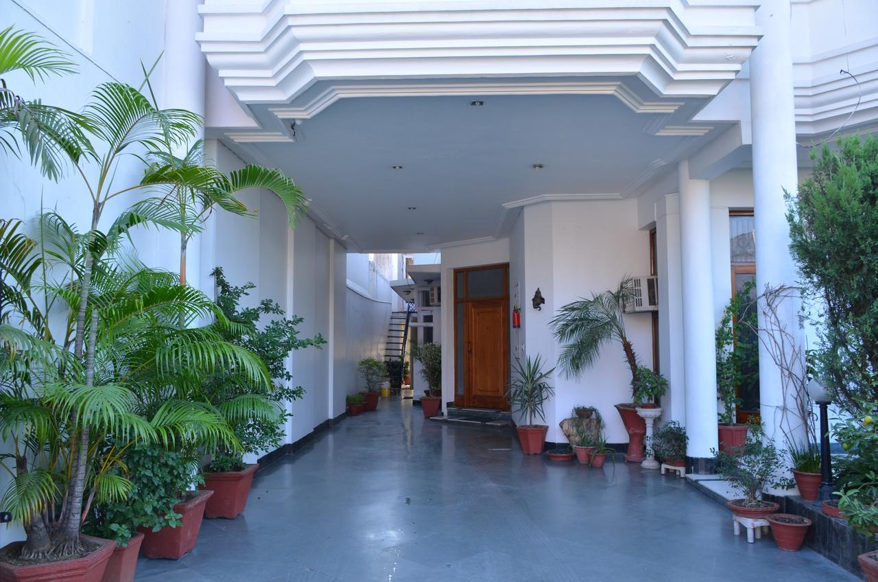 Sandy'S Homestay Jammu Eksteriør billede
