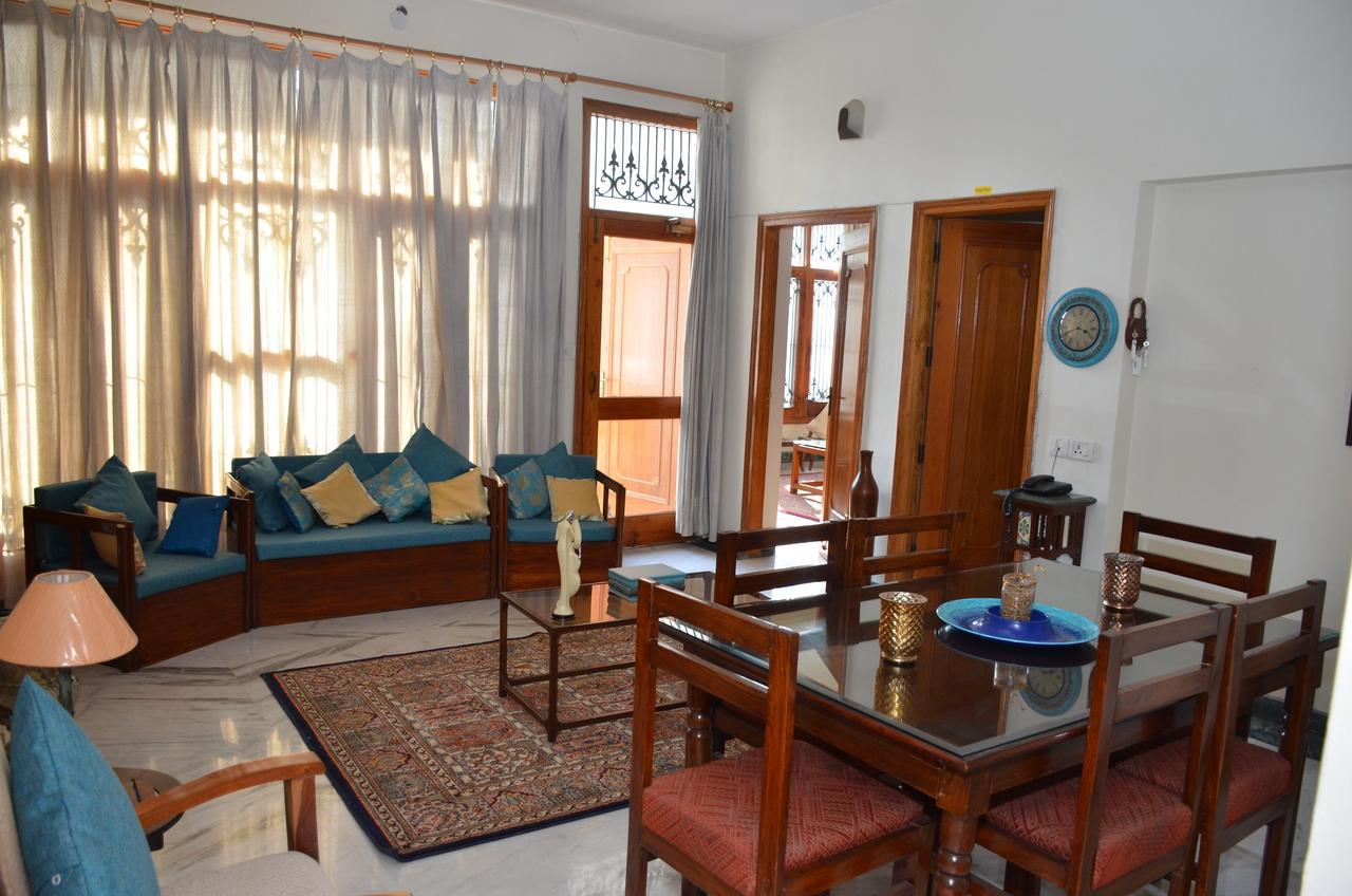Sandy'S Homestay Jammu Eksteriør billede