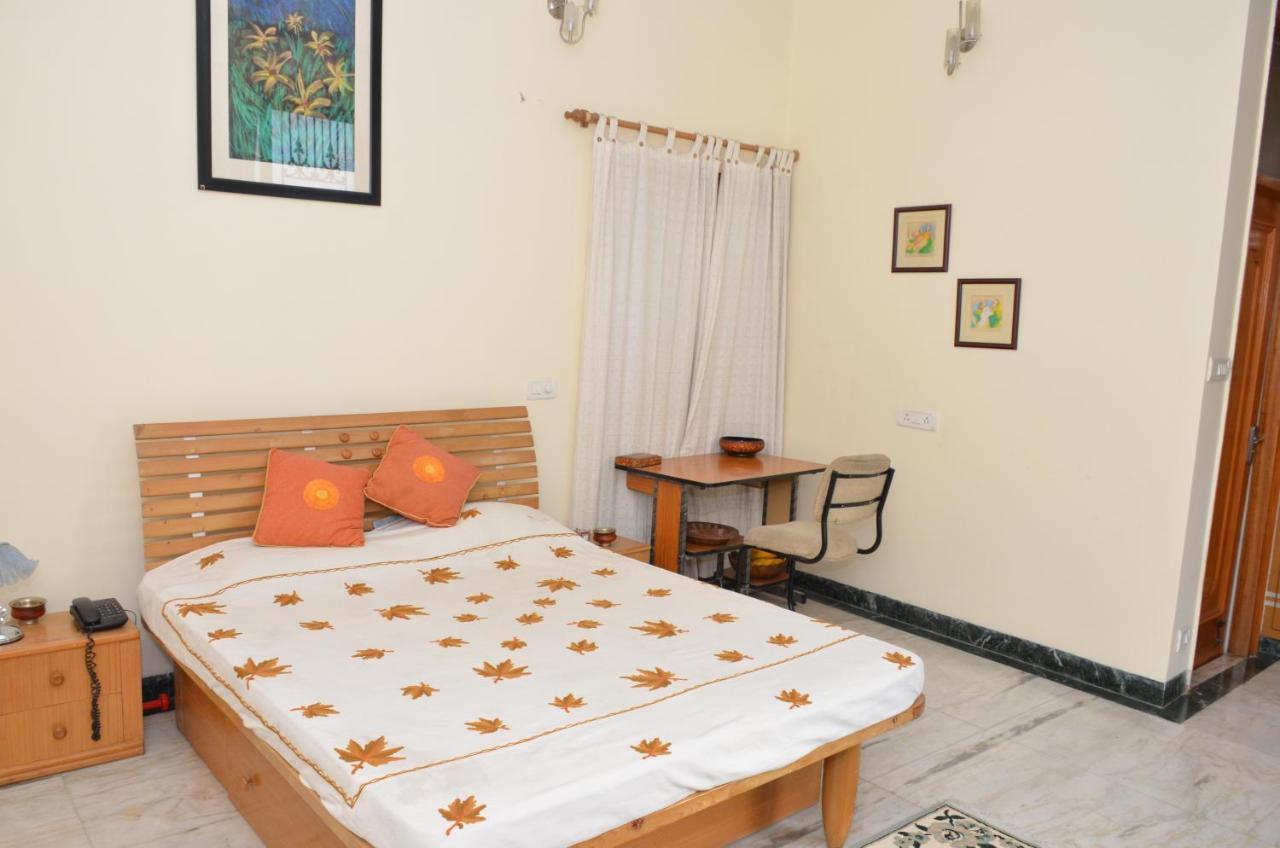 Sandy'S Homestay Jammu Eksteriør billede