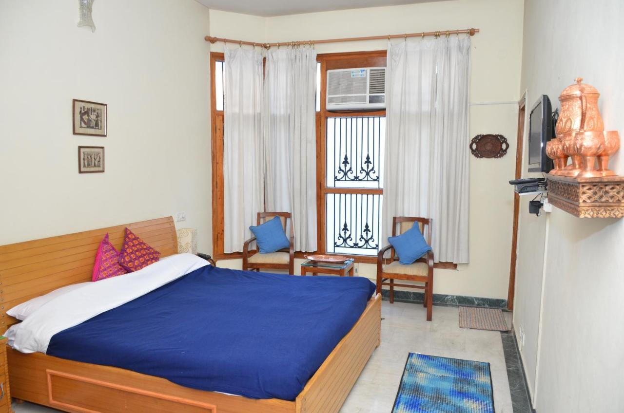 Sandy'S Homestay Jammu Eksteriør billede